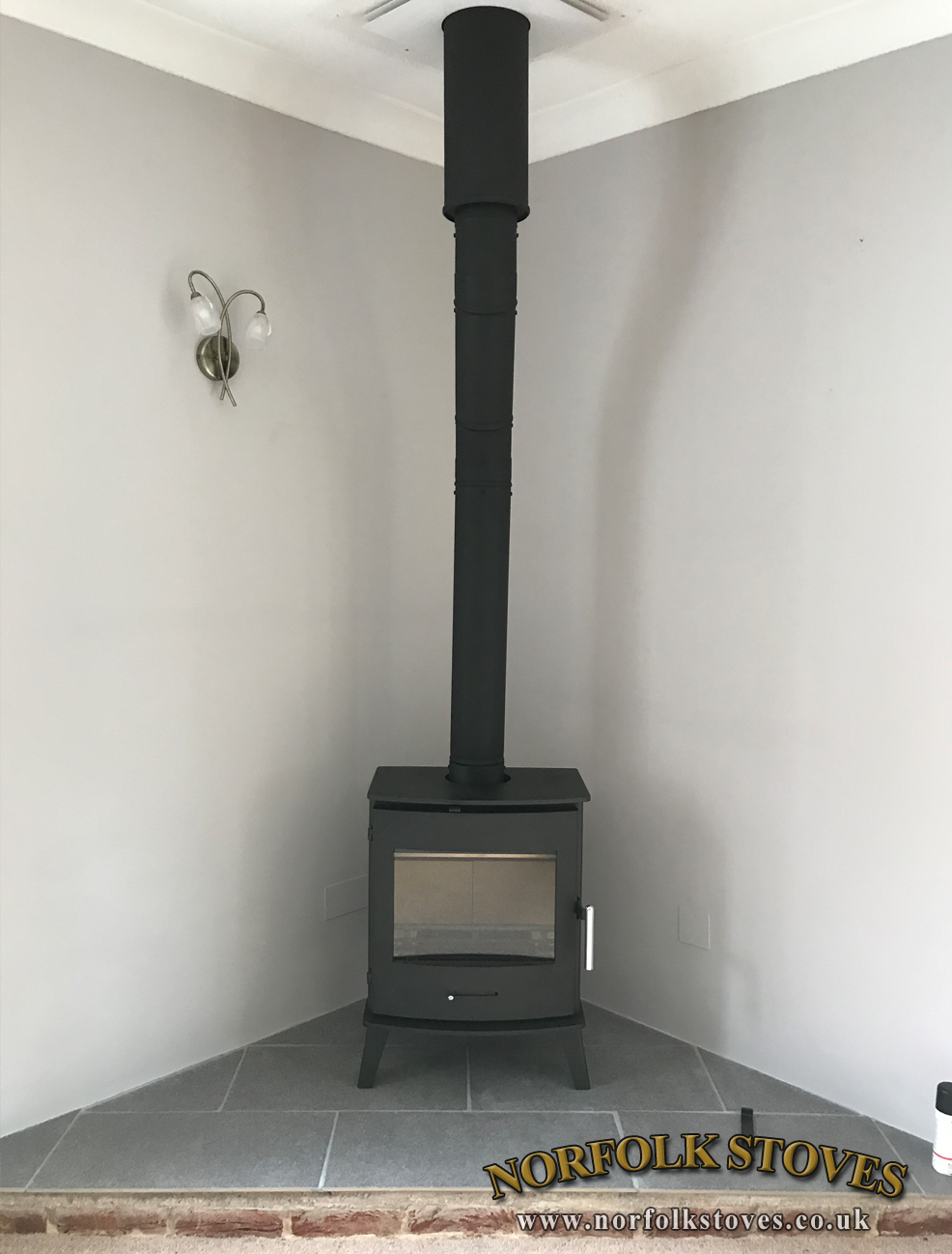 Newbourne40FSMultifuelStoveCorner Norfolk Stoves